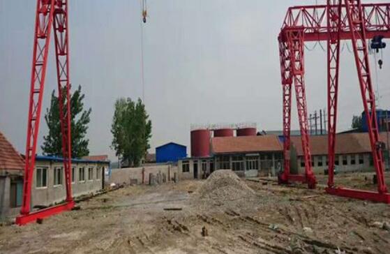 河北涿州中国中冶MH10吨-33米跨-9米提升丝瓜视频成人污版2台已到场
