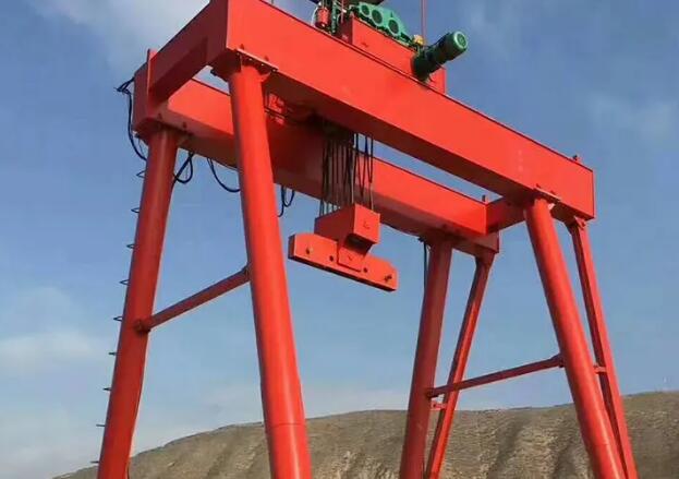 双主梁吊钩门式丝瓜视频在线播放黄网站机设备厂区实拍